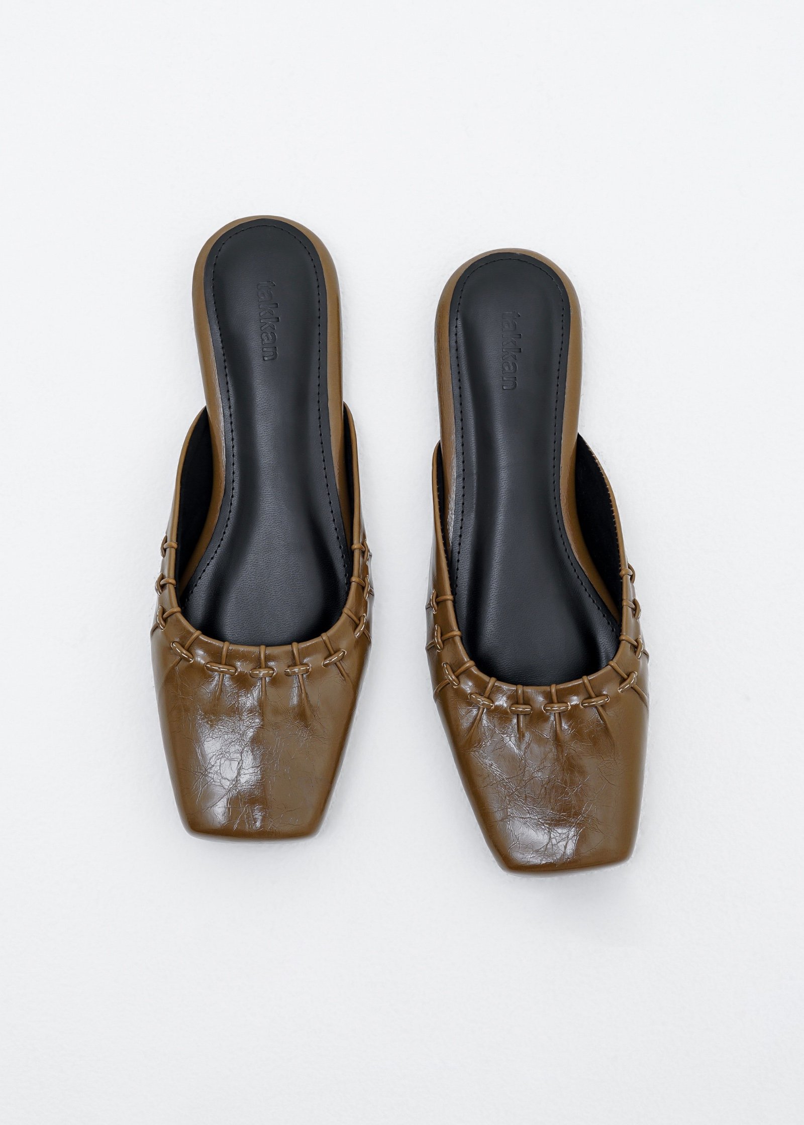 Jill Flats in Olive