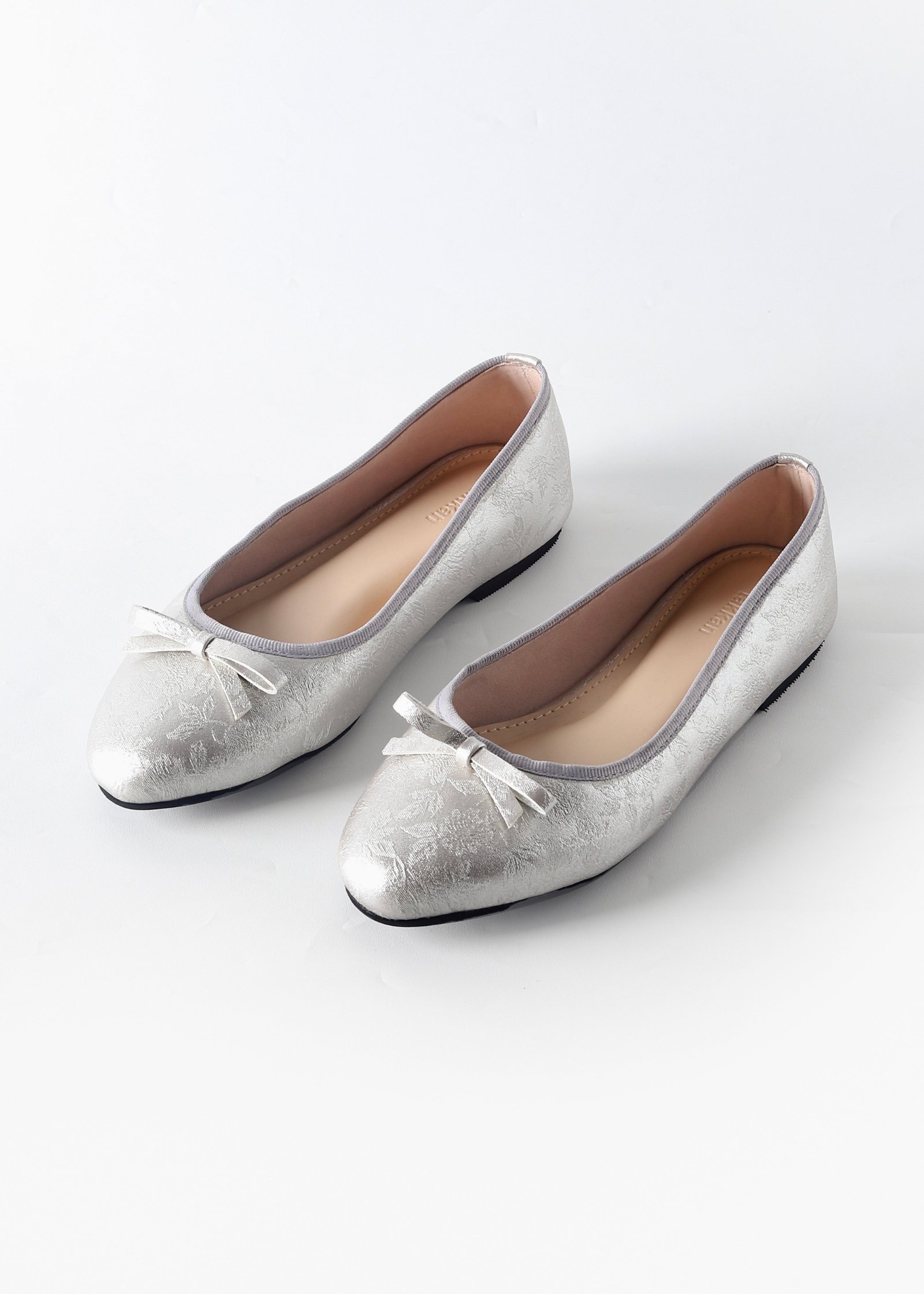 Kate Flats in Silver